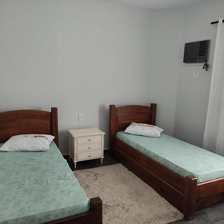 Apartamento Praia Da Enseada 2 กัวรูจา ภายนอก รูปภาพ